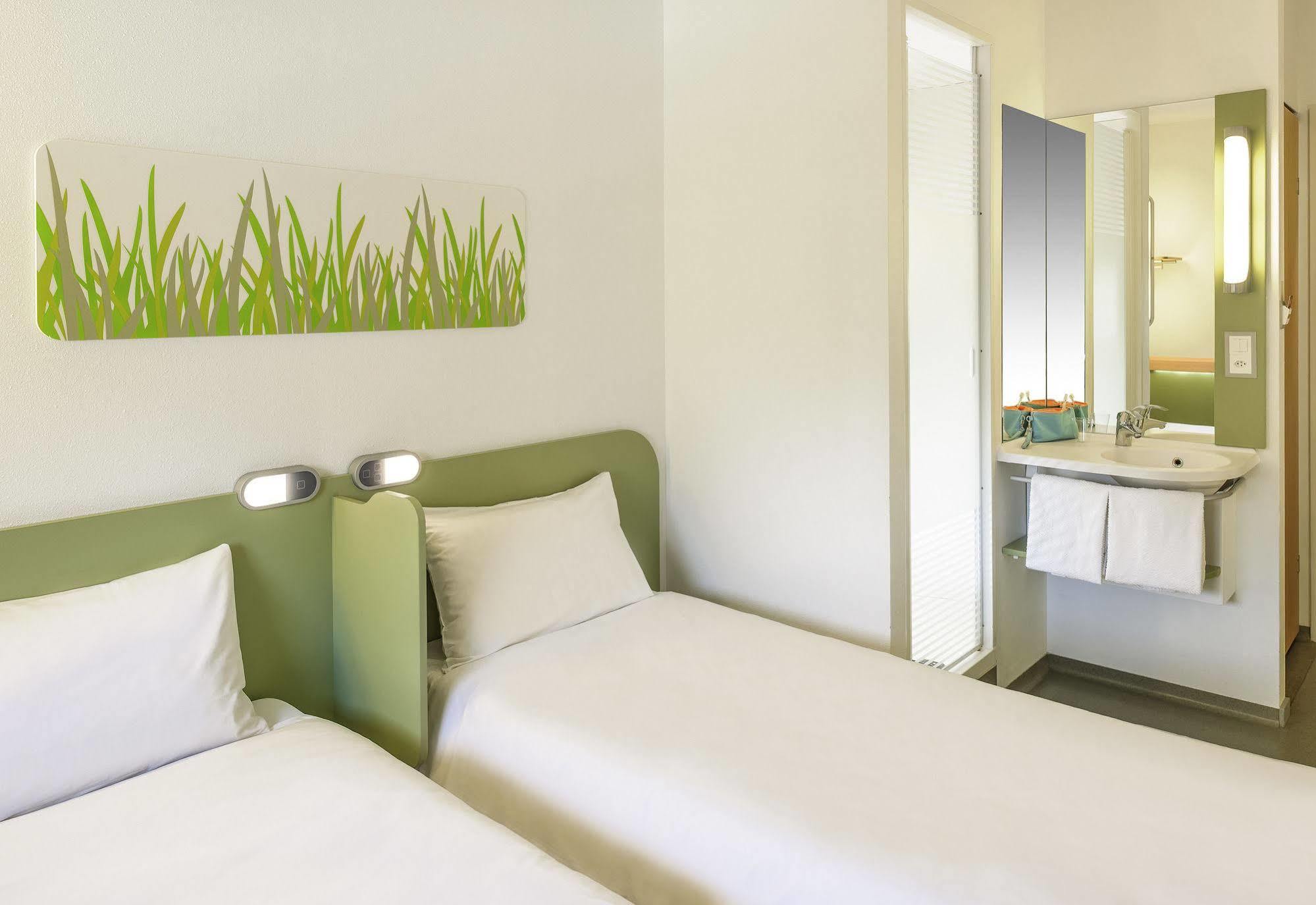 Ibis Budget Basel City Esterno foto